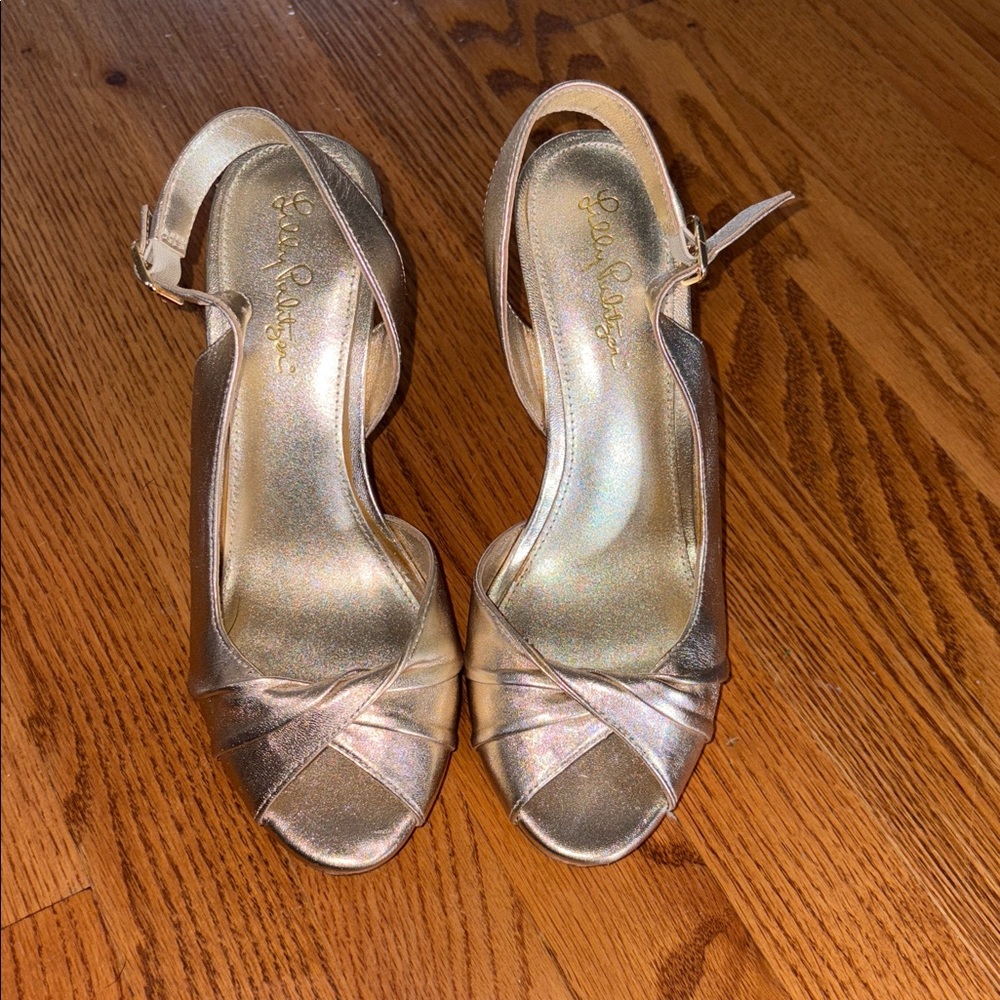 Lilly Pulitzer Christine Gold Wedge Slingback Sandal
Sz. 7.5